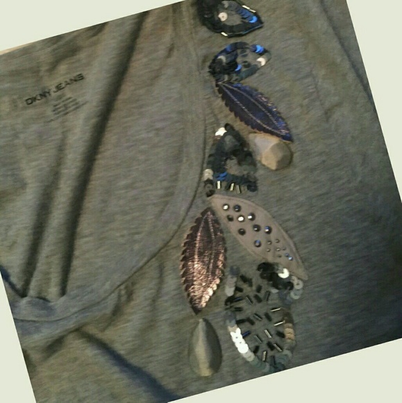 Gorgeous DKNY gray top with beautiful details - Picture 2 of 8