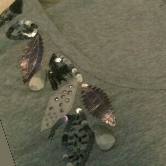 Gorgeous DKNY gray top with beautiful details - Picture 8 of 8