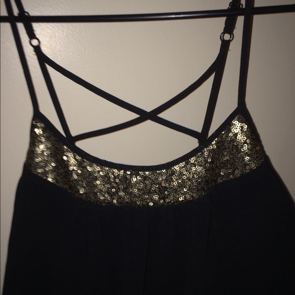cute flowy tank