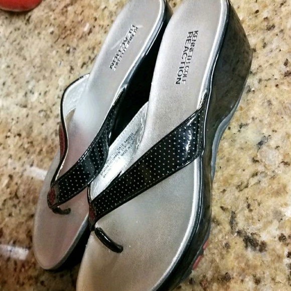 Kenneth Cole wedges - Picture 2 of 3