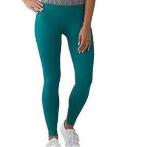 Zone In lululemon tight SOLD OUT online
