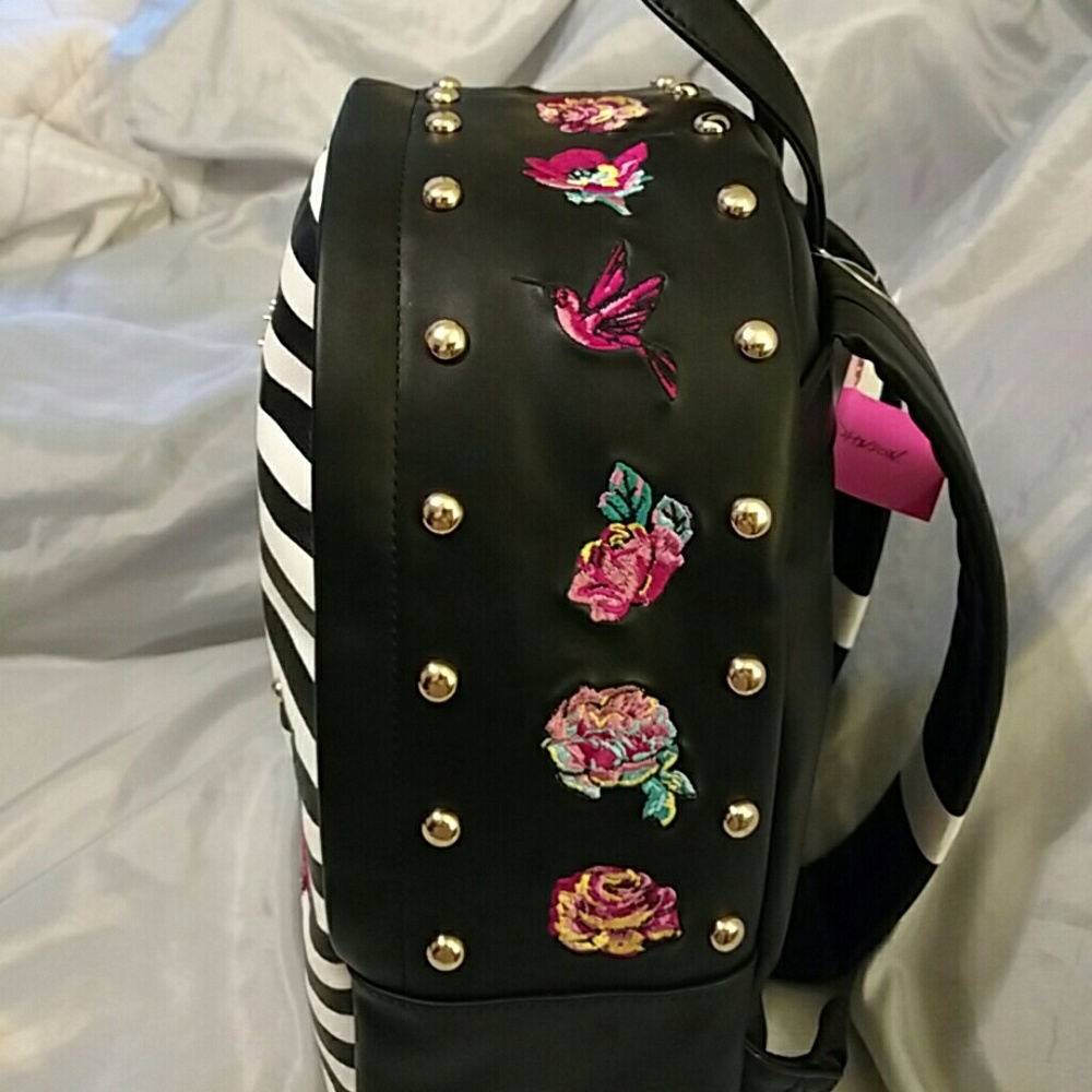 Betsey Johnson backpsck NWoT FLORAL - Picture 4 of 8