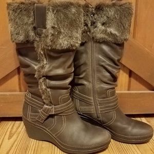 Clarks Artisan brown Saddle Ride 9.5m boots