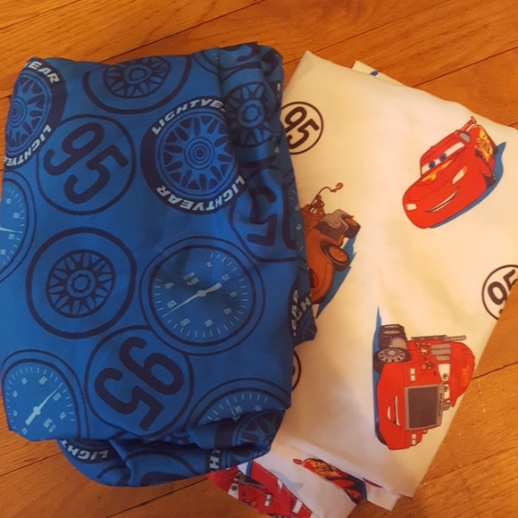 🚫SOLD🚫Disney cars toddler bedset - Picture 4 of 5