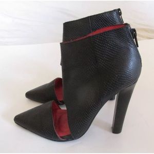 Vintage Jeffery Campbell's black leather Heel Sz7