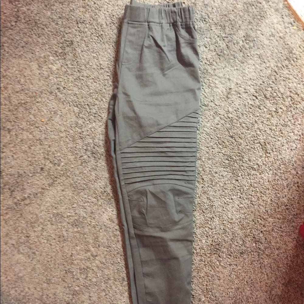 Olive Moto Leggings