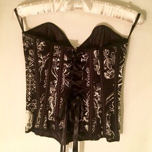 SHORT SALE Shirley's Hollywood Skull Corset Play