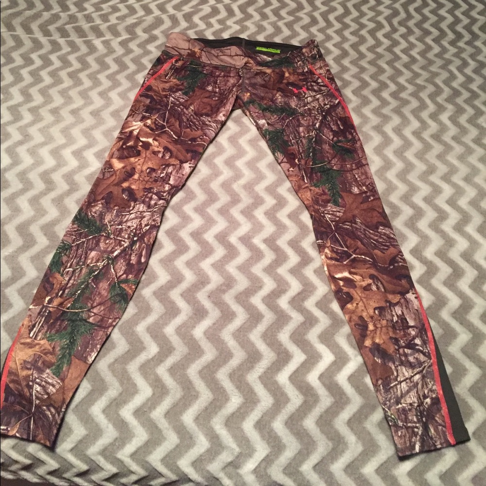 Under Armor Camo cold gear leggings