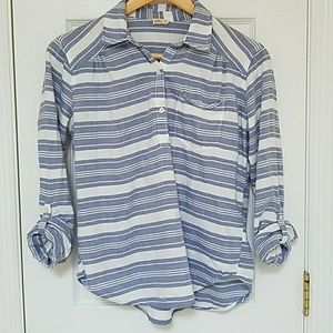 Hollister Button Down Shirt w/adjustable sleevesXS