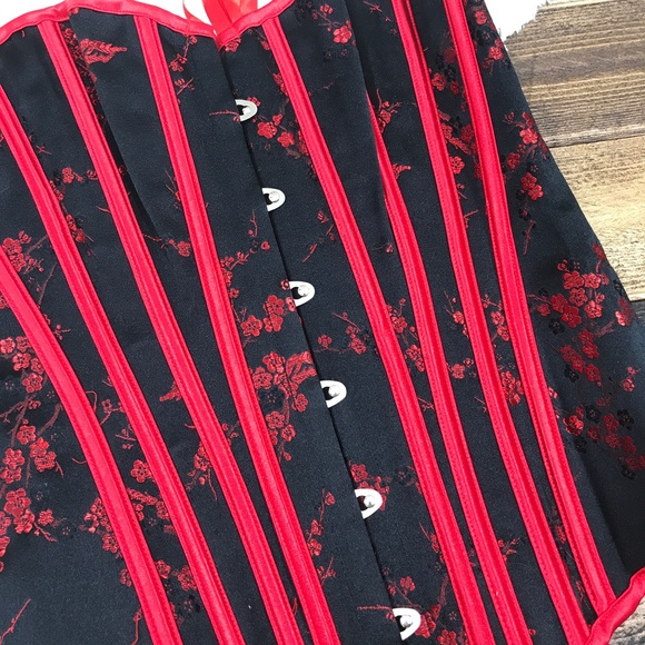 ‼️Black and Red Cherry Blossom Corset - Picture 2 of 6