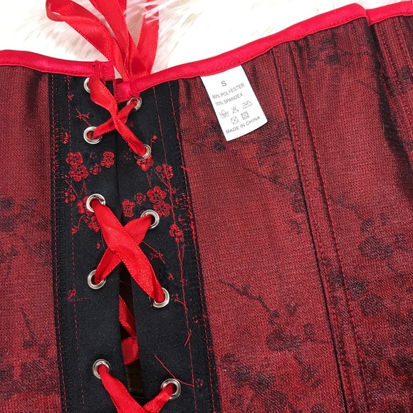 ‼️Black and Red Cherry Blossom Corset - Picture 6 of 6
