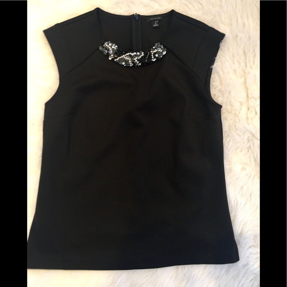 Ann Taylor jeweled sleeveless top Size S
