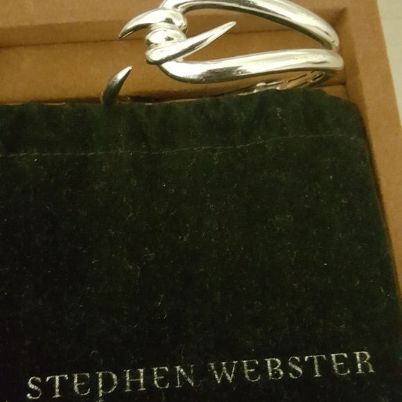 Stephen Webster Forget Me Knot Barb Bangle Bracele - Picture 4 of 4