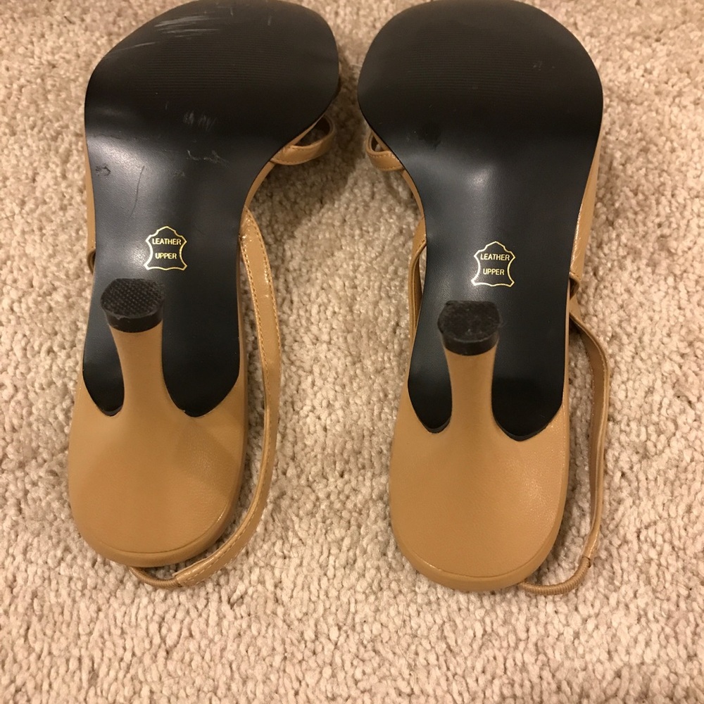 SLINGBACK HEELS - Picture 2 of 3