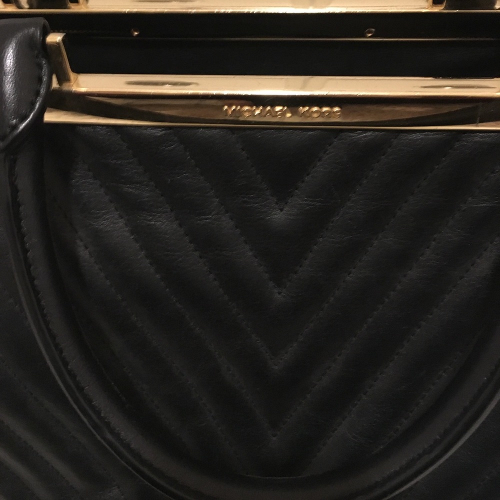 Purse - Picture 2 of 2