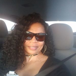 Meet your Posher, Regina