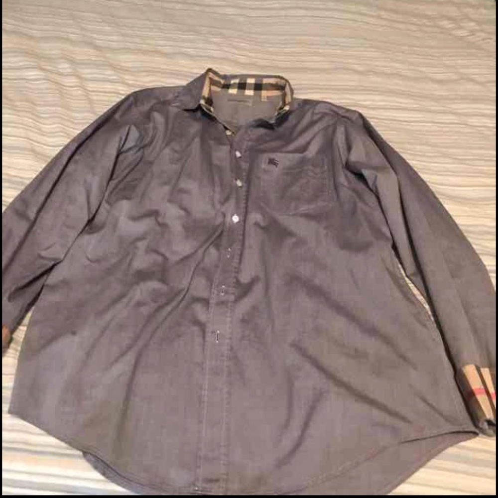 Men’s Burberry button down shirt