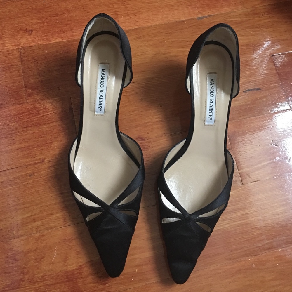 Manolo Blahnik black satin d'Orsay