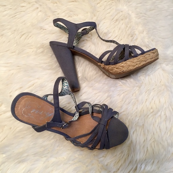 Blue Heels - Picture 3 of 4