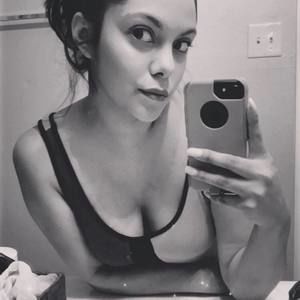 Meet your Posher, Lydia