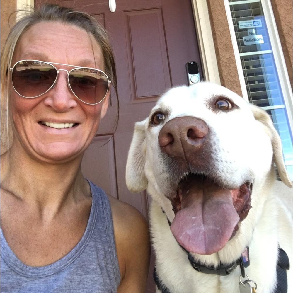 Meet your Posher, Melissa