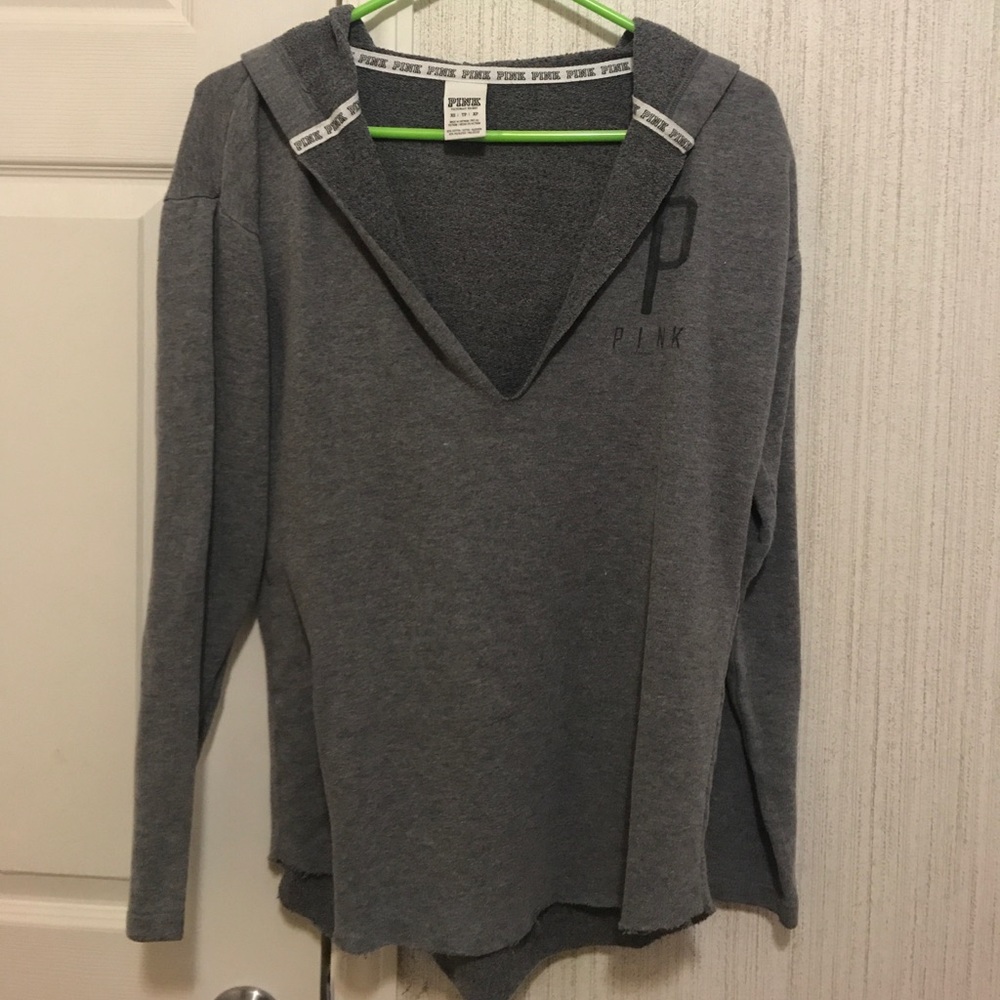Grey VS Pink pull over