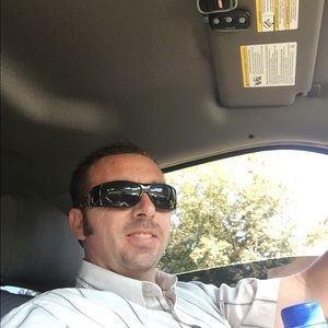 Meet your Posher, Mark