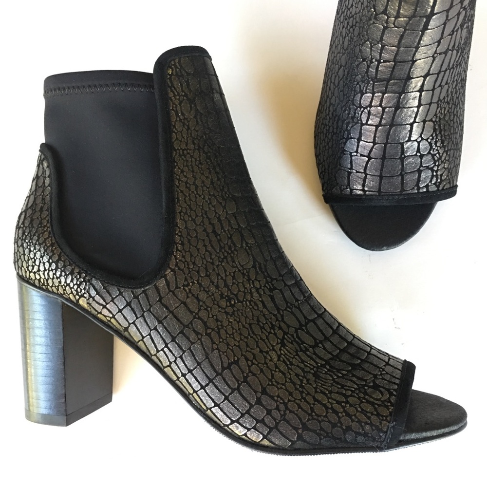 NEW DONALD J PLINER open toe ankle boots booties