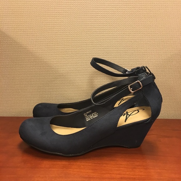 Lot Of 5 Pairs women's dress shoes size 7 & 7.5 - Picture 5 of 7