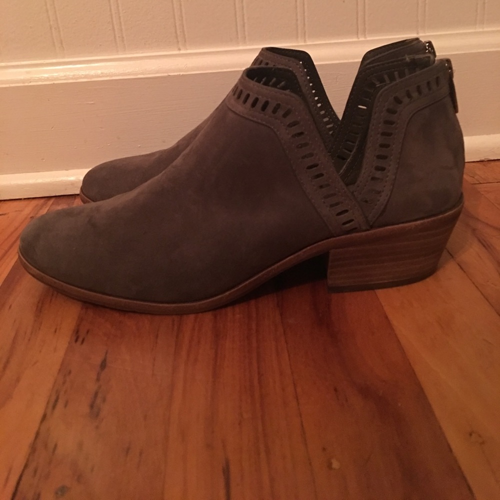 Size 10 Vince Camuto Booties in Graystone