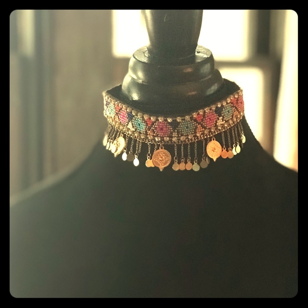 Colorful choker necklace