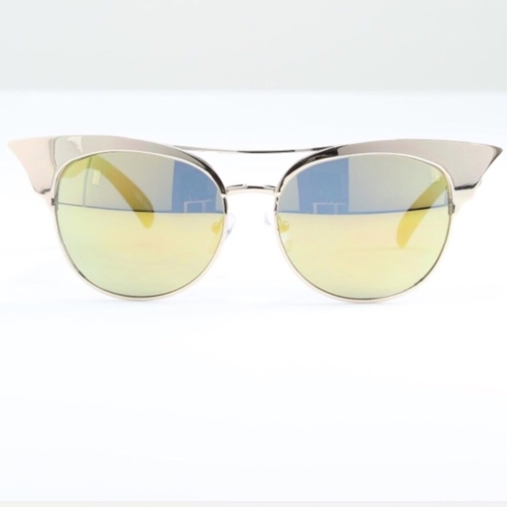 [Send Offers] QUAY • Zig Mirrored Sunglasses - Picture 3 of 5