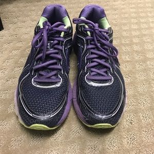 Women’s Brooks Running shoes
