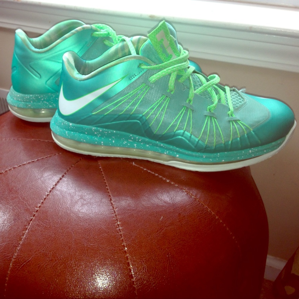 Lebron 10 low Easter edition