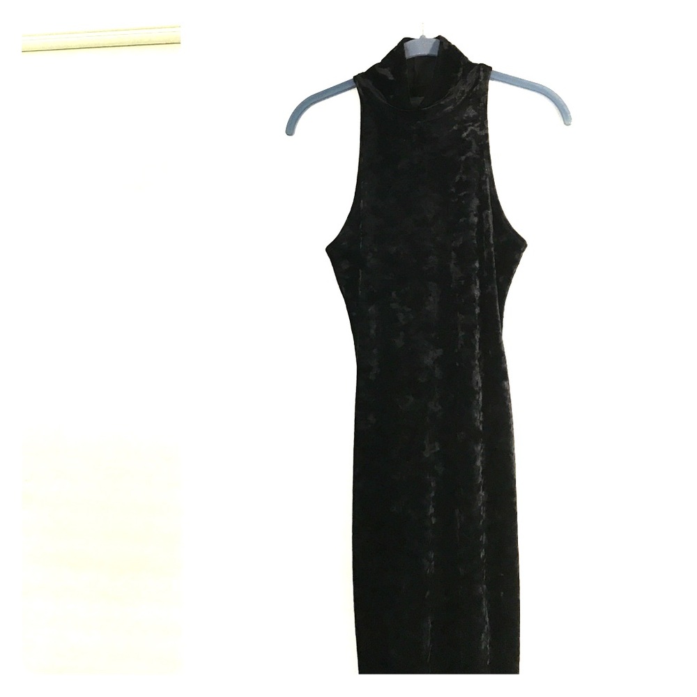 Kendall & Kylie Bodycon Velvet Dress