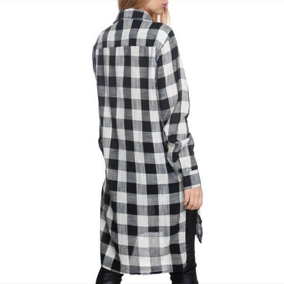 Long Plaid Top with Side Slits - Picture 3 of 8
