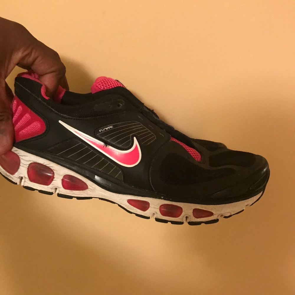 NIKE TAILWINDS 6