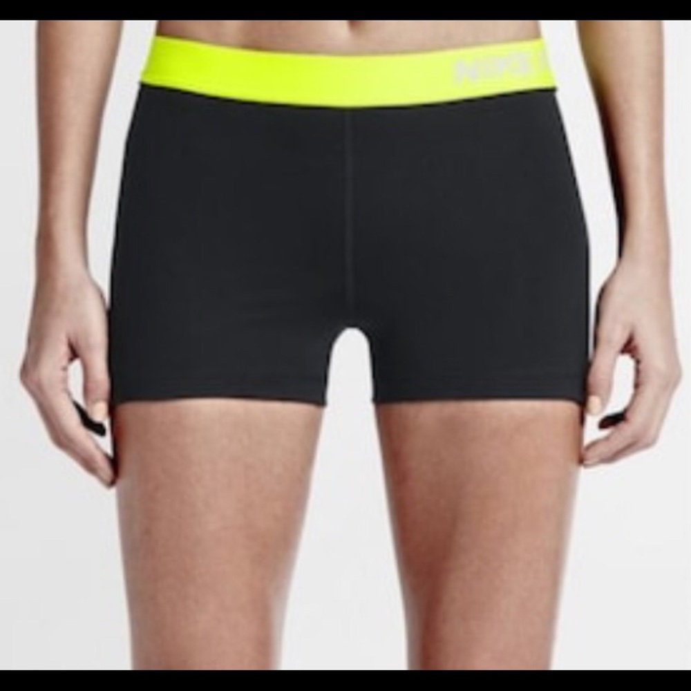 Nike Pro