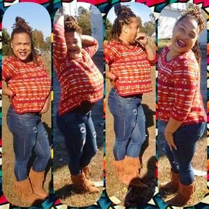 Meet your Posher, Clydria