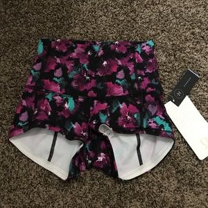 Lululemon Wunder Short 2" Brand New