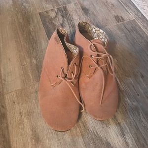 New! Sanuk Ivana Chukka Bootie