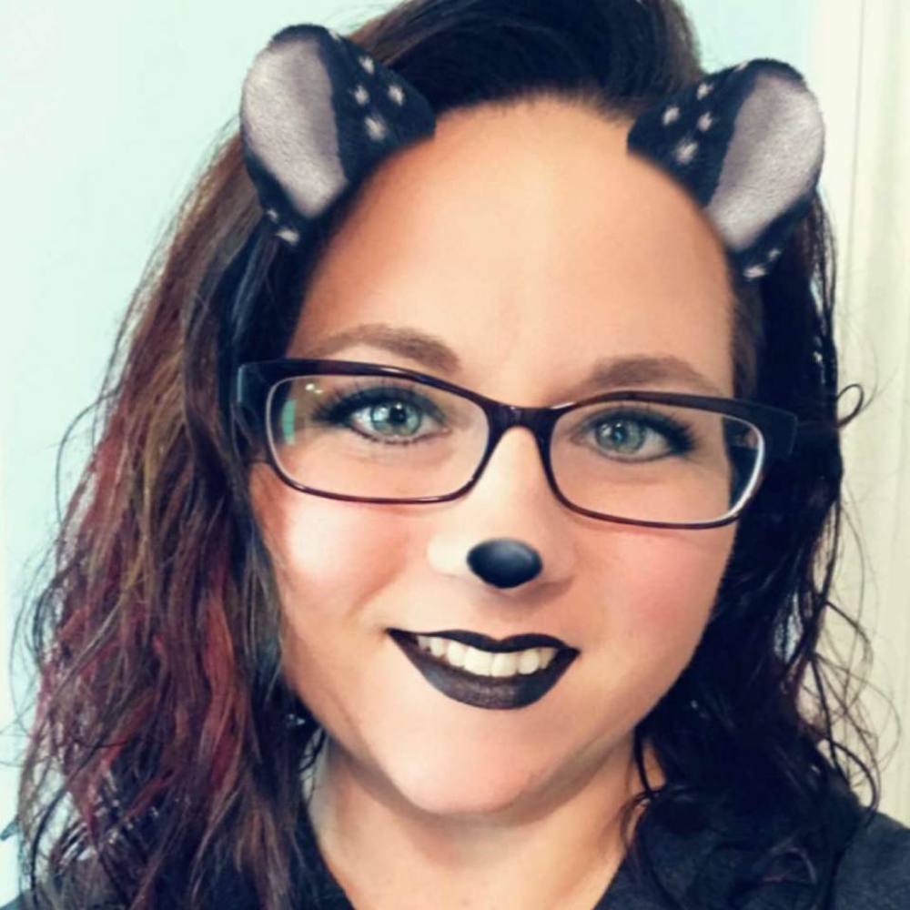 Meet your Posher, Laura
