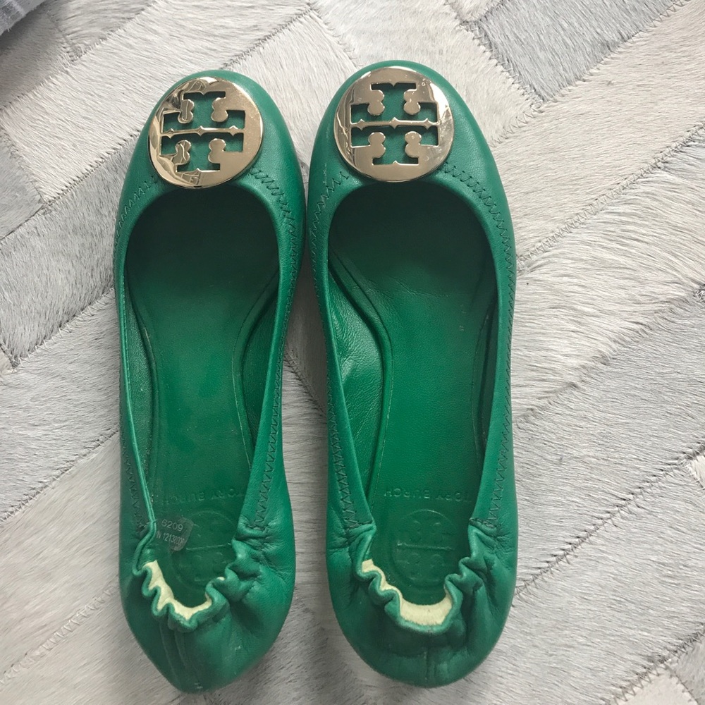 Green Tory Burch flats