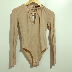 Topshop Keyhole Ribbed Bodysuit in Ivory