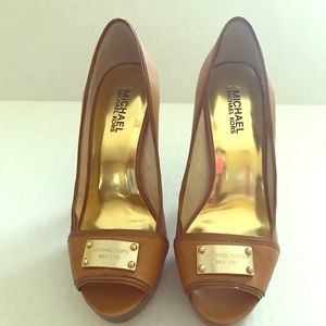 Women Michael Kors, Peep Toe Platform Pump