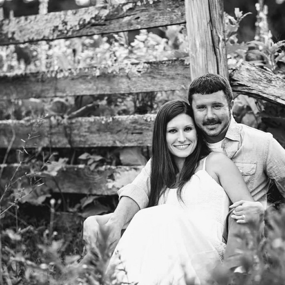 Meet your Posher, Rosa - Picture 2 of 4