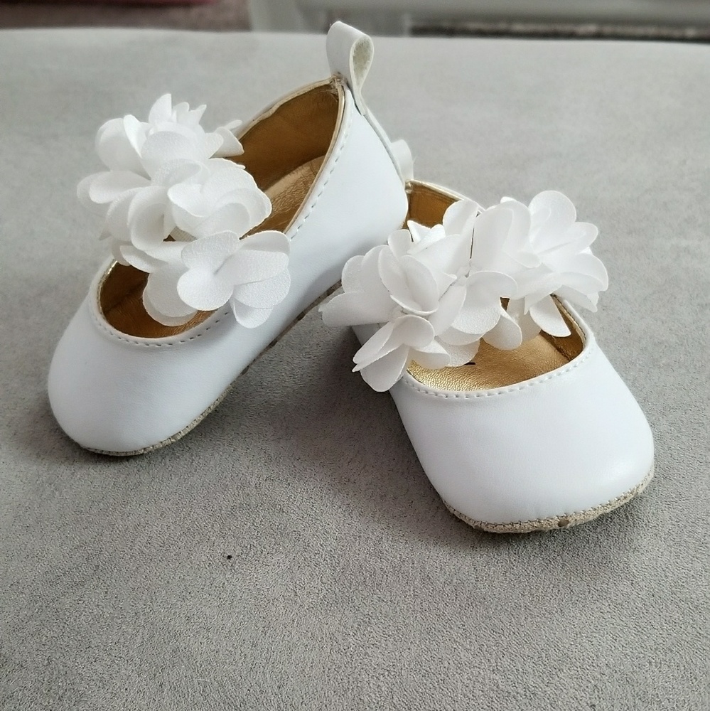 White dress shoe.