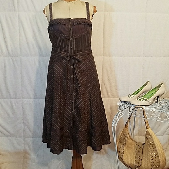 Brown beautifully detailed button up dress - Picture 1 of 4