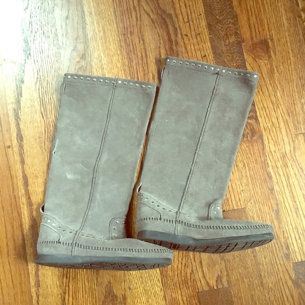 Minnetonka moccasins