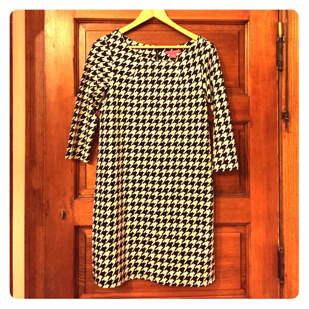 Houndstooth dress with zipper